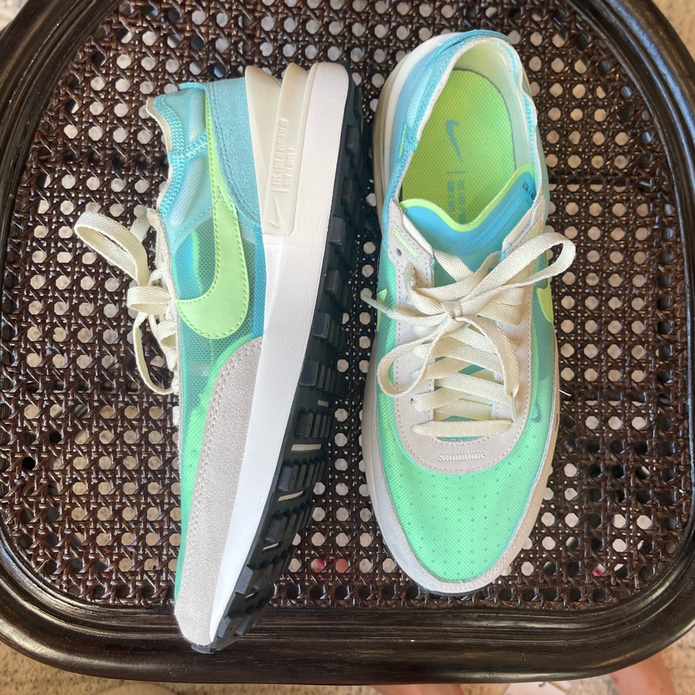 Nike Waffle One sneakers